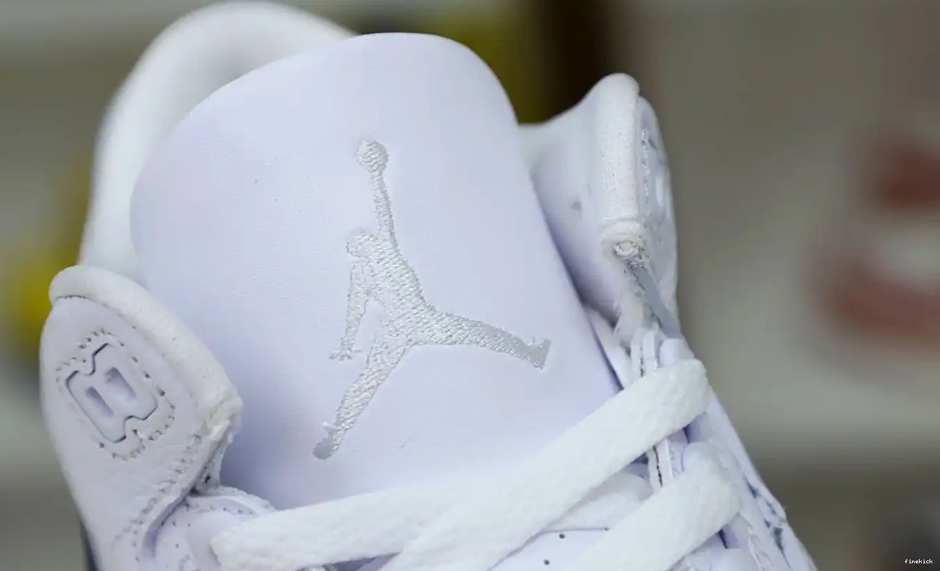 X 3 SP AIR FRAGMENT 'WHITE' DESIGN RETRO JORDAN 0502